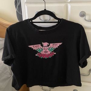 A regular tank top (black)